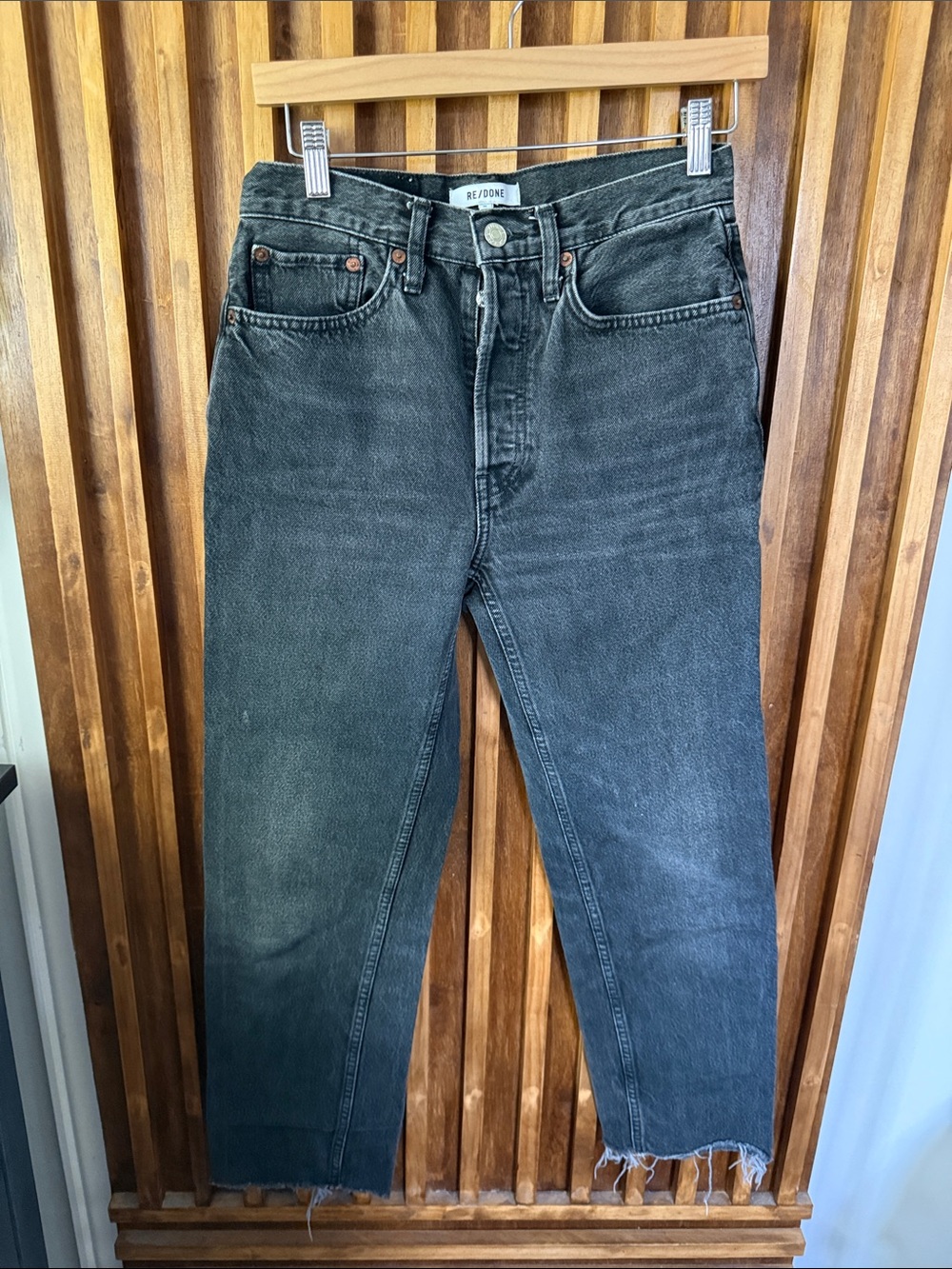 Re/Done womens Black Straight-Leg Jeans. Size 27